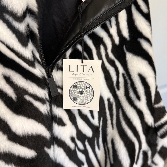 Zebra Print Faux Fur Jacket - Picture 7 of 16